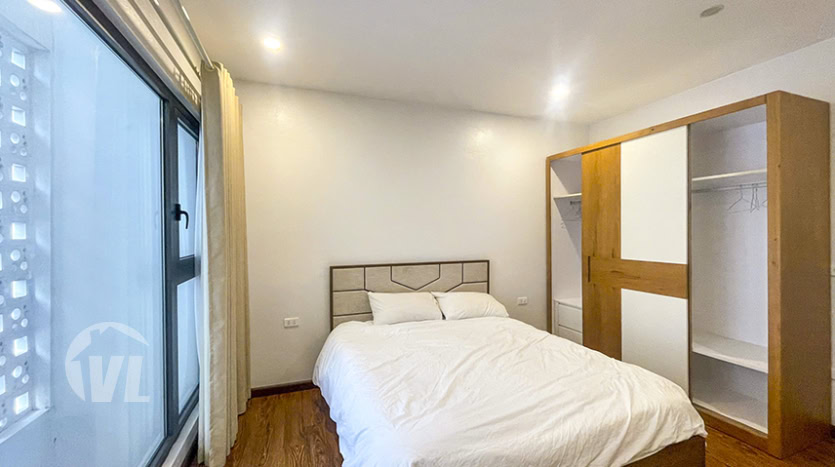 Penthouse with lake view for rent in Tay Ho 3 bed 3 bath