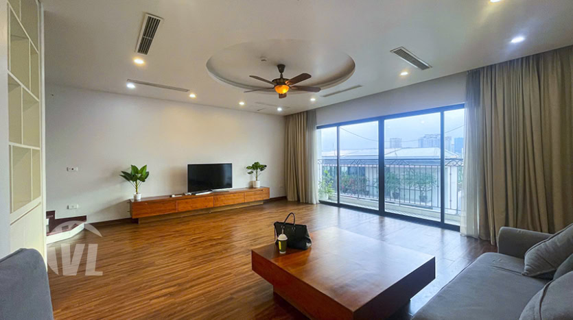 Penthouse with lake view for rent in Tay Ho 3 bed 3 bath