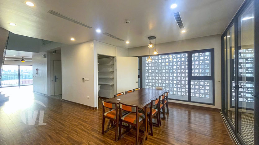 Penthouse with lake view for rent in Tay Ho 3 bed 3 bath
