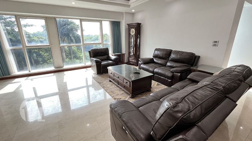 Spacious 267 sq m - 4 bedroom apartment in L tower Ciputra