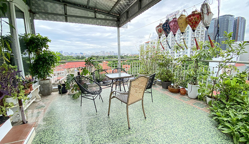 large terrace 1 bedroom apartment for rent in Tay Ho