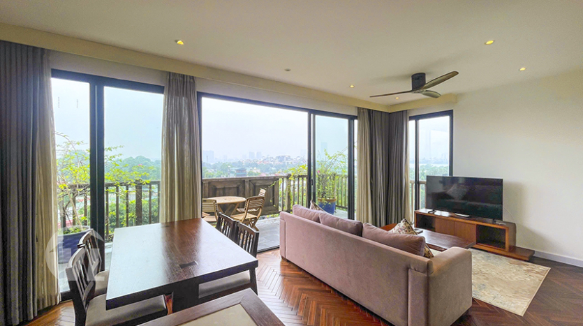 stunning 2 bedroom apartment for rent in Tay Ho