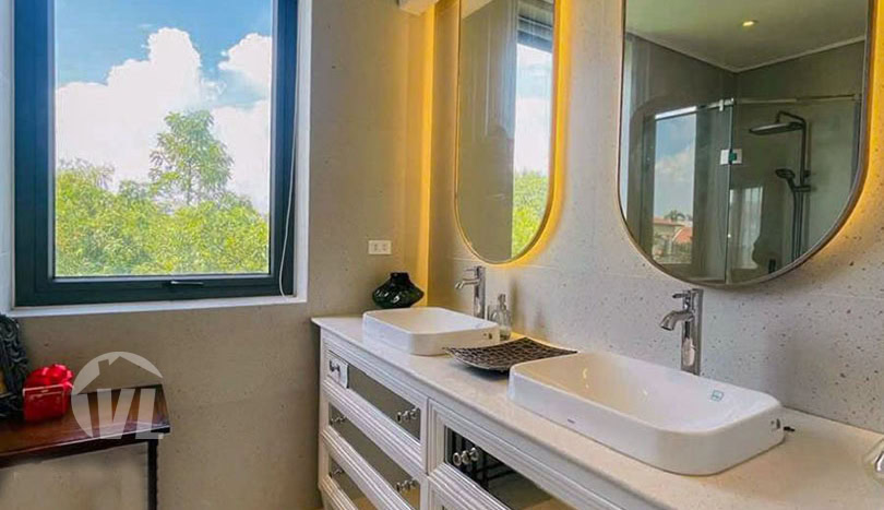 Brand new house to rent facing the Red River in Long Bien