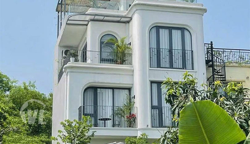 Brand new house to rent facing the Red River in Long Bien
