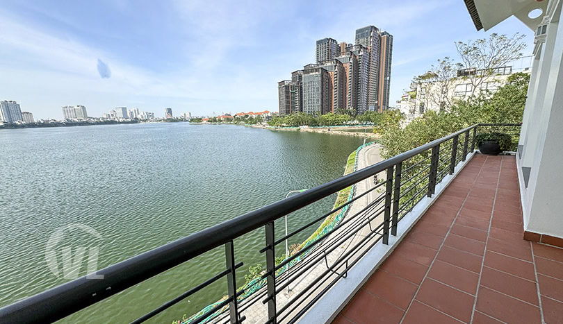 House in Tay Ho with West Lake view and car access