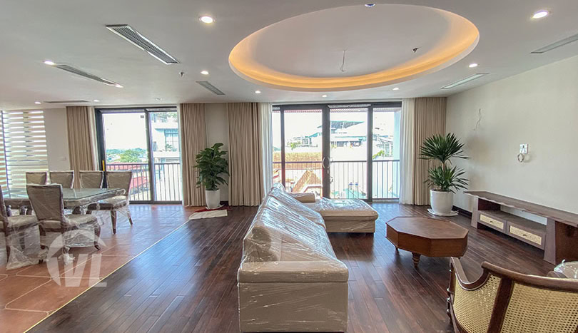 240 sq m new 3 bed apartment to rent in Tay Ho with open view
