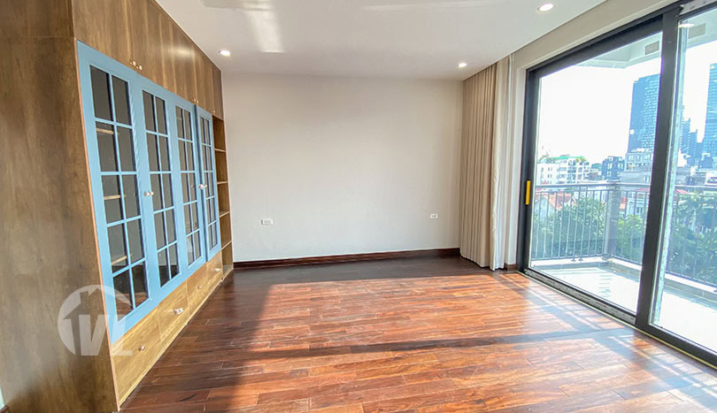 240 sq m new 3 bed apartment to rent in Tay Ho with open view