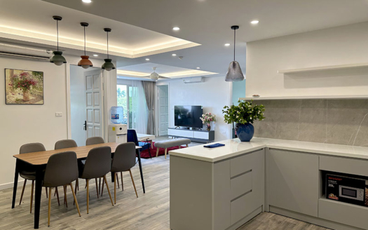 Brand-new 3 bedroom apartment in E4 Ciputra