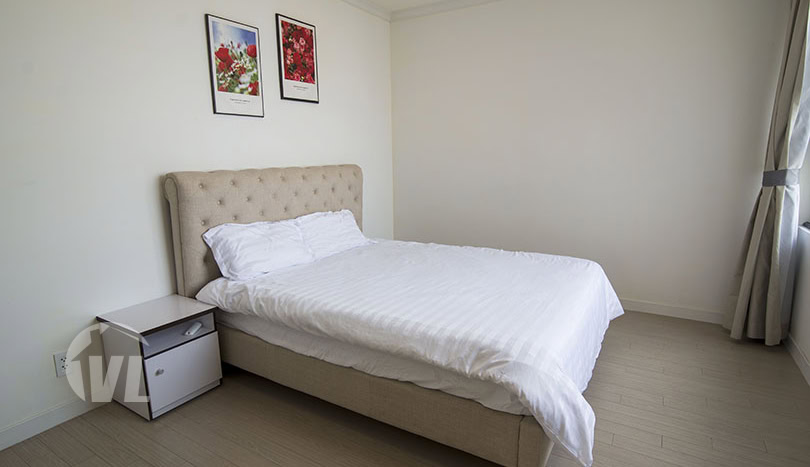Corner 3 bedroom apartment in Starlake to rent