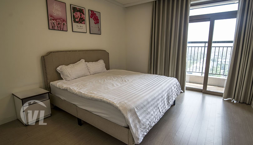 Corner 3 bedroom apartment in Starlake to rent