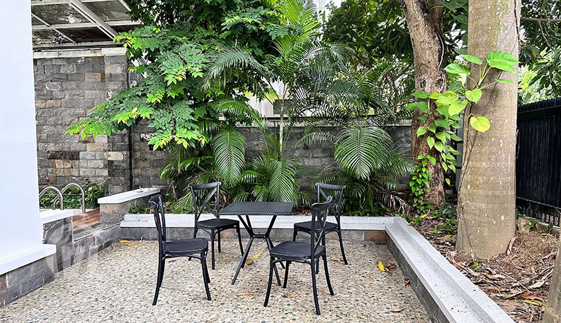 Corner villa with swimming pool to rent in Ciputra 4 beds 4 baths