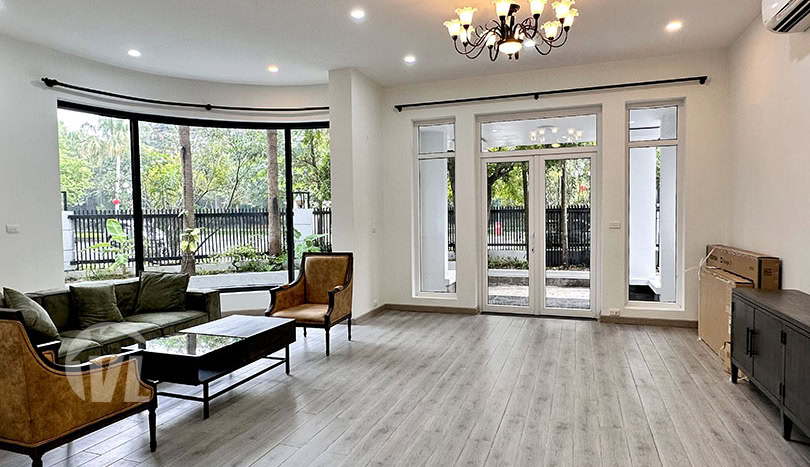 Corner villa with swimming pool to rent in Ciputra 4 beds 4 baths