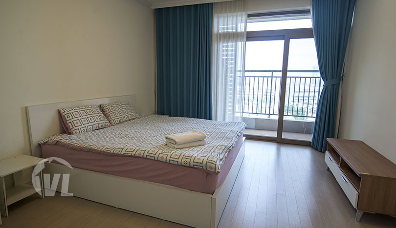 Minimalist style Starlake 3 beds apartment to rent in Hanoi