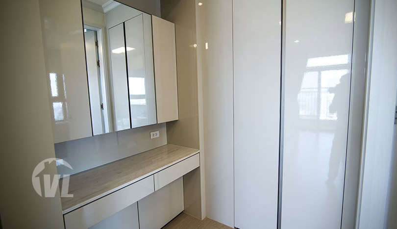 Minimalist style Starlake 3 beds apartment to rent in Hanoi