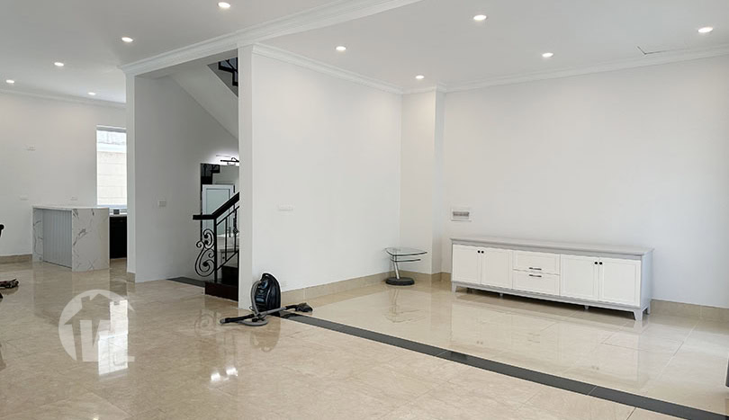 New 5 bed villa to rent in T Block in Ciputra