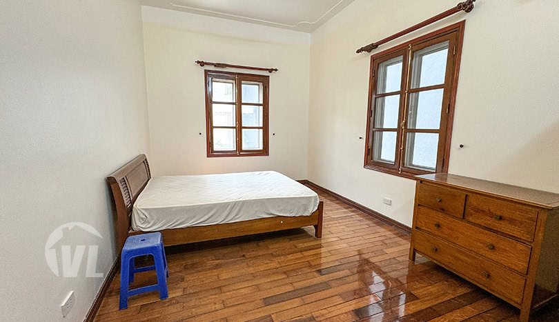 Upgraded house with large garden to rent on To Ngoc Van