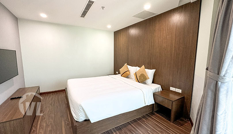 2 bedroom apartment for rent in Truc Bach with lake view