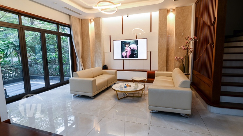 Stunning 6 bedroom villa in Ciputra with elevator