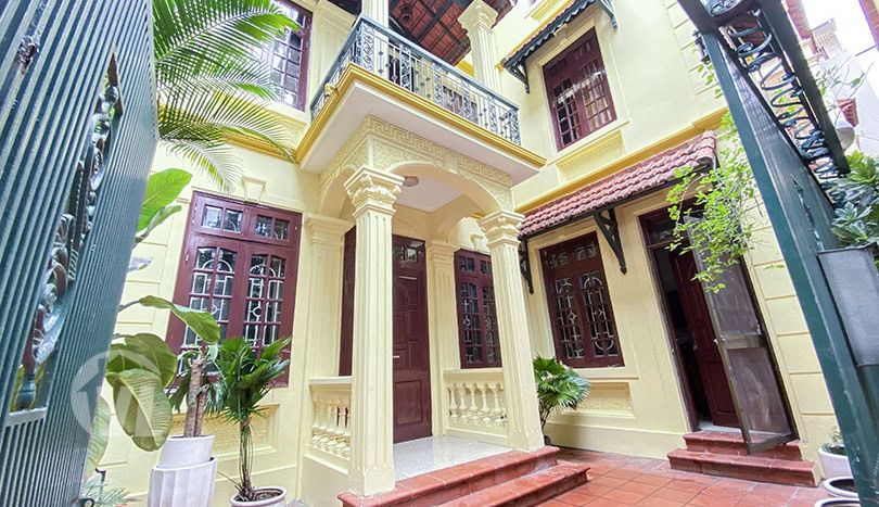 Charming 4 bedroom house in Tay Ho - Spacious, bright and convenient