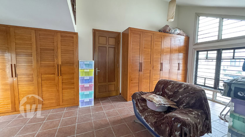Furnished house with garden to rent in the heart of Tay Ho