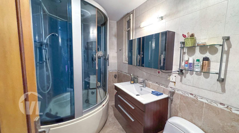 Furnished house with garden to rent in the heart of Tay Ho