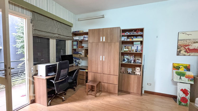 Furnished house with garden to rent in the heart of Tay Ho
