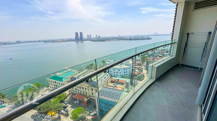 Lake view 3 bedroom apartment in Watermark, Lac Long Quan