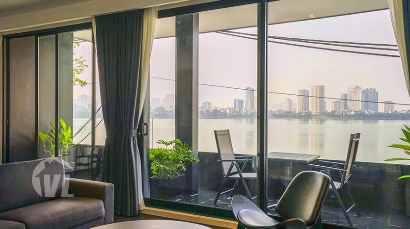 New Tay Ho lake view 3 bedroom apartment to lease