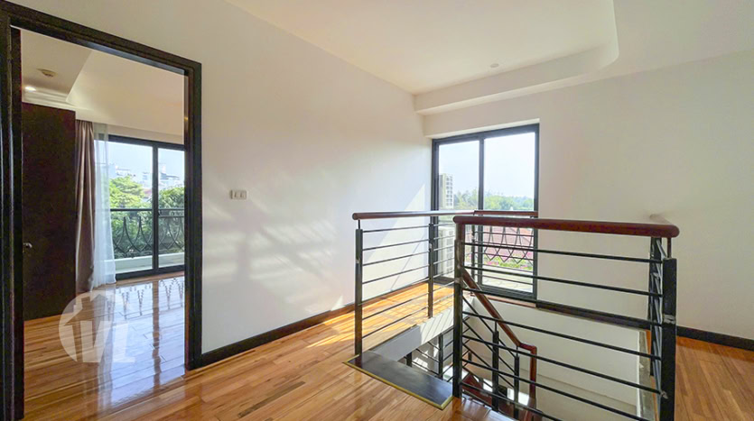 New duplex 4 bedroom apartment to lease in Tay Ho district