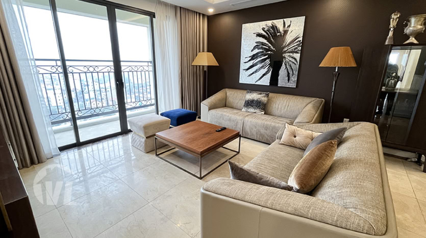 Charming 3 Bedroom Apartment in D’Le Roi Soleil