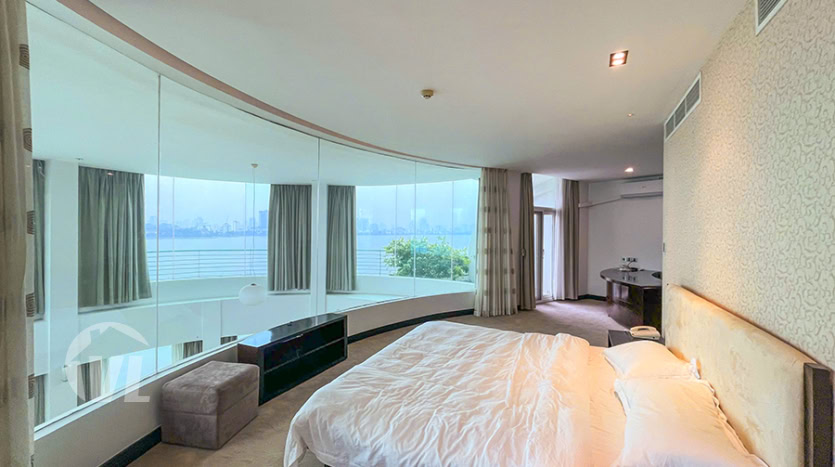 Luxury 3-Bedroom Penthouse for Rent on Tay Ho Lake