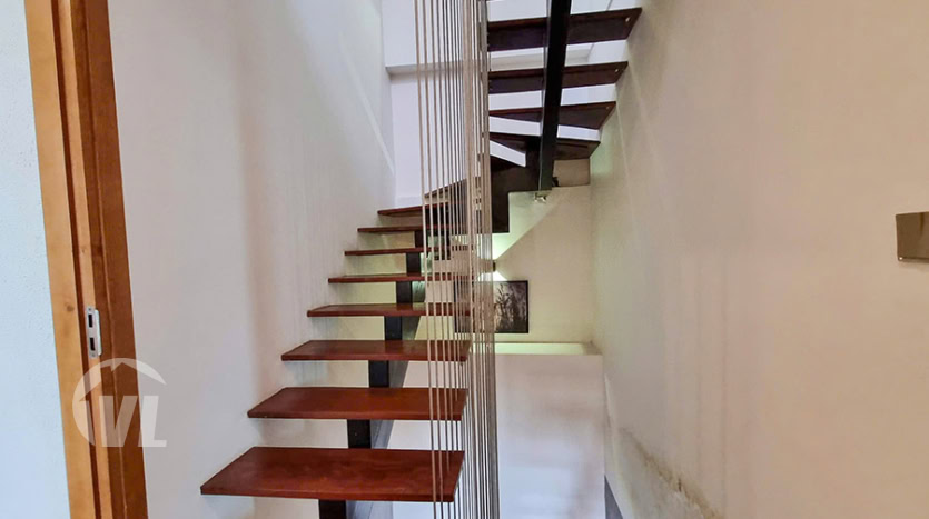 Unique_triplex_apartment_with_terrace_for_rent_in_Long_Bien_Hanoi