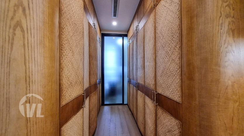 Unique_triplex_apartment_with_terrace_for_rent_in_Long_Bien_Hanoi