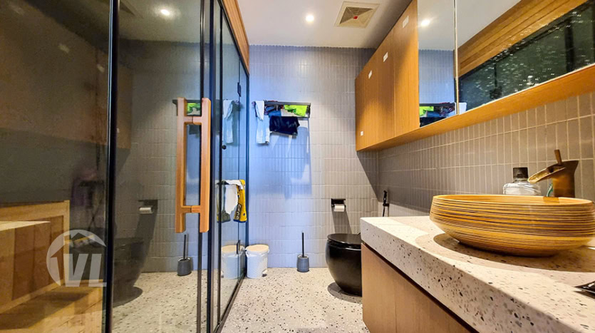 Unique_triplex_apartment_with_terrace_for_rent_in_Long_Bien_Hanoi