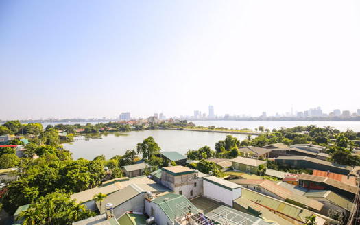 3-beds penthouse to rent in Tay Ho with panoramic West Lake view