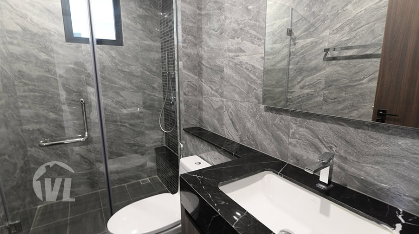 Brand new furnished 4 bedroom high floor apartment in Heritage facing the West Lake