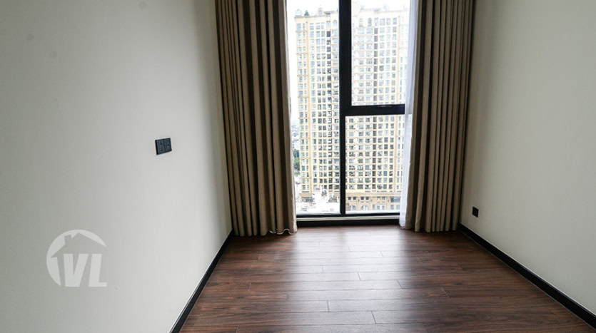 Brand new furnished 4 bedroom high floor apartment in Heritage facing the West Lake