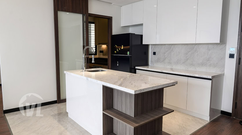 Brand new furnished 4 bedroom high floor apartment in Heritage facing the West Lake