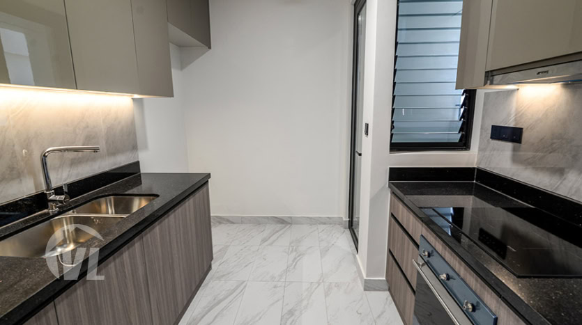Brand new furnished 4 bedroom high floor apartment in Heritage facing the West Lake
