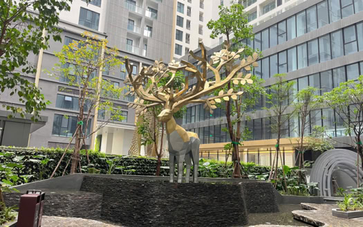 Furnished 3 bedroom apartment in Heritage facing the West Lake