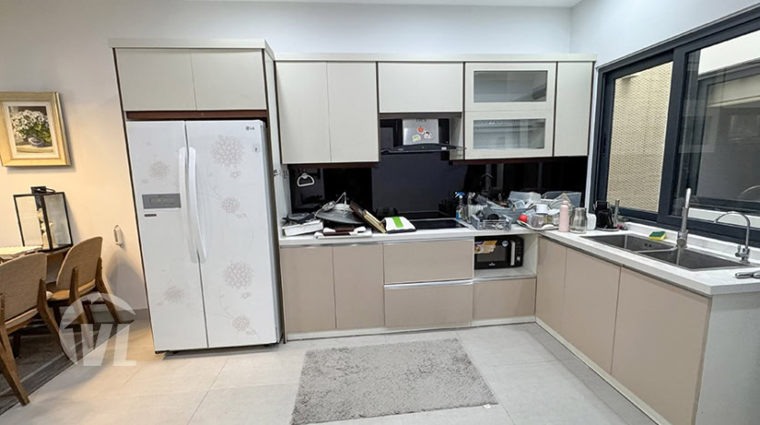 Modern and Furnished 3 bed 2 bath house with garden in Tay Ho