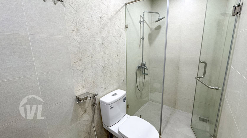Modern and Furnished 3 bed 2 bath house with garden in Tay Ho