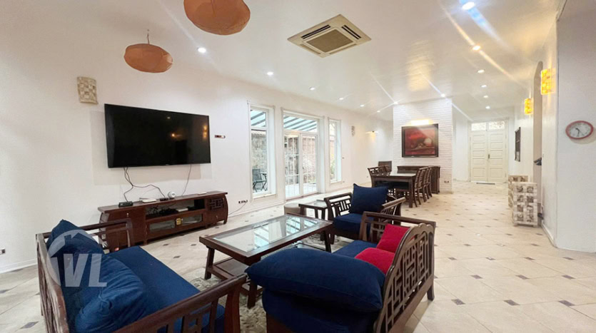 Spacious 5 bedroom villa in Ciputra near UNIS