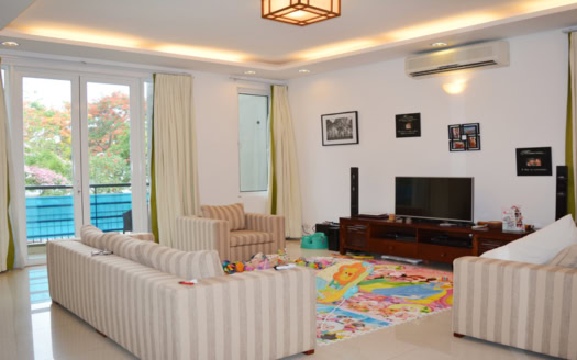 4 bedroom house for rent in Tay Ho