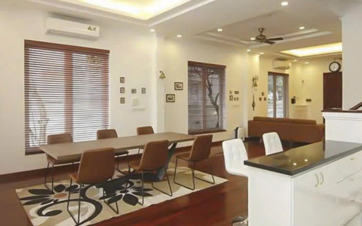 Furnished 4 bedroom villa in Vinhomes Riverside