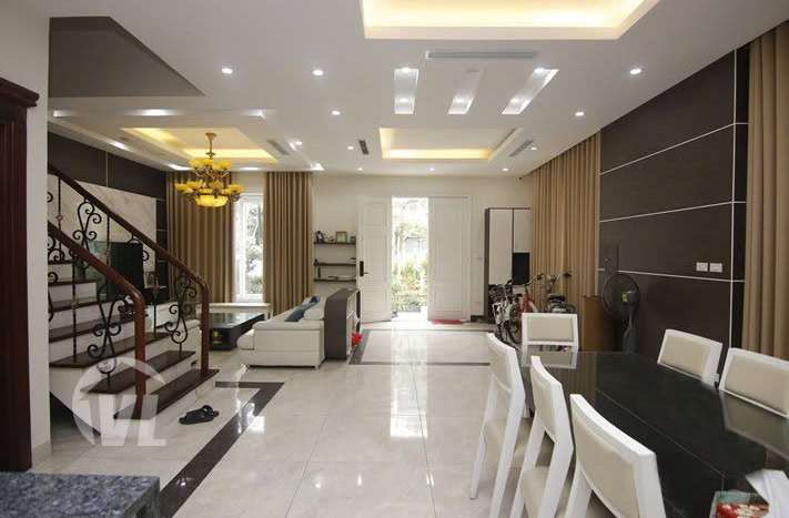 Modern 3 Bedroom Villa for Rent in Vinhomes Riverside