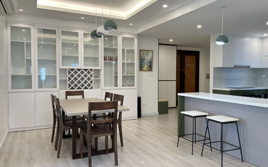 Modern 4 bedroom apartment in E1 Ciputra
