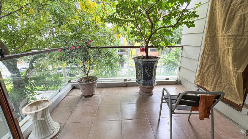 5-Bedroom House for Rent in Tay Ho – Car Access –