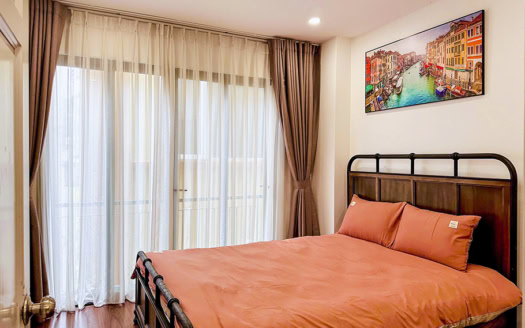 Good deal 2 bedroom apartment for rent in Xom Chua (8)