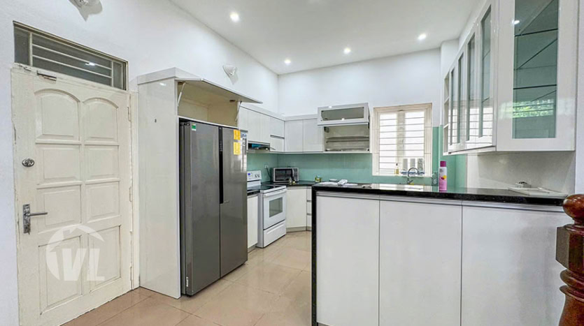5-Bedroom Villa with Tay Ho View and Expansive Garden for Rent